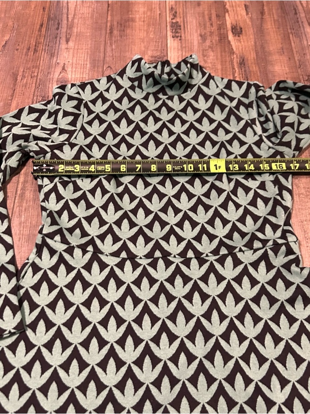 Boden Green High Neck Jacquard Knit Dress With Petal Print - Size 6R US/10R UK - Picture 7 of 8